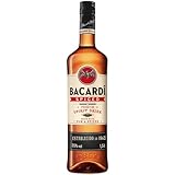 BACARDÍ Spiced ist ideal für einfache, aber köstliche Cocktails und passt hervorragend zu Cola, Ginger Beer oder Ginger Ale. Einfach zusammen über Eis gießen, umrühren, genießen.