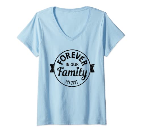 Mujer Forever In Our Family Adoption Funny Graphic Camiseta Cuello V