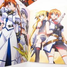 Amazon.co.jp: 付録付き：魔法少女リリカルなのは StrikerS ビジュアル