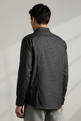Image of Van Heusen Men Cotton Solid Slim Fit Formal Shirt