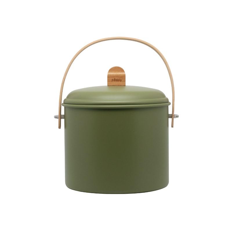 PEBBLY - Seau à Compost d'Intérieur en Acier et Anse en Bambou - 7 litres | Filtre Anti-Odeur en Charbon inclus, Seau Élégant, Durable, Léger et Résistant, Sans Risque de Fuite, 22 x 25 cm
