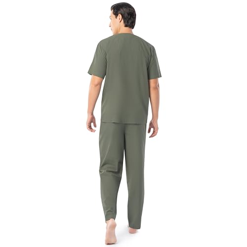 Image of Fruit of the Loom Men's Broadcloth Short Sleeve Top and Long Pants Pajama Set