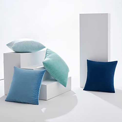 Housses de coussin en velours 45x45 cm pour décorer un canapé de salon bleu