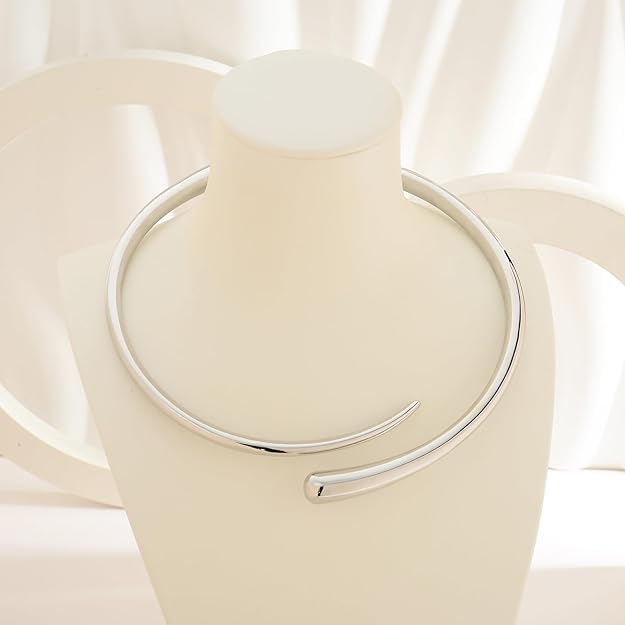 Collier de déclaration de mode rigide et épais style ras du cou
