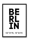 Din A4 Kunstdruck ohne Rahmen - Berlin Koordinaten Typographie Stadt City Modern Druck Poster Bild