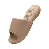 Design antiscivolo: suola antiscivolo antiscivolo, design rialzato con linee a spirale, materiale altamente elastico selezionato, ha un'eccellente resistenza allo scivolamento. Accoppiato con la pressione del peso corporeo umano maggiore attrito per mantenere l'equilibrio migliore, le infradito sicuramente adatte per l'uso del bagno.
