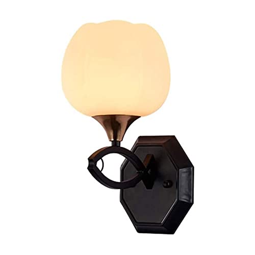 Farol de pared para pasillo que elimina zonas oscuras en casa 2