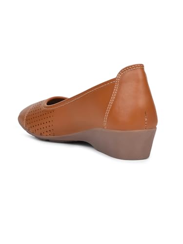 Image of Bata Women's Wedge Heel Ballerina