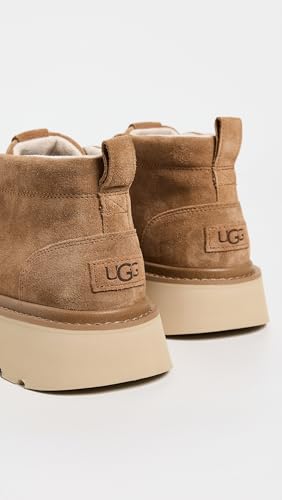 Botas UGG Chukka Lug Hombre de piel casuales para vestir con vaqueros 4