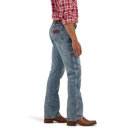 Image of Wrangler Men's Retro Slim Fit Straight Leg Jean