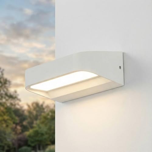 Applique murale LED extérieure IP54 pour sécuriser vos pas avec 450 lm de lumière