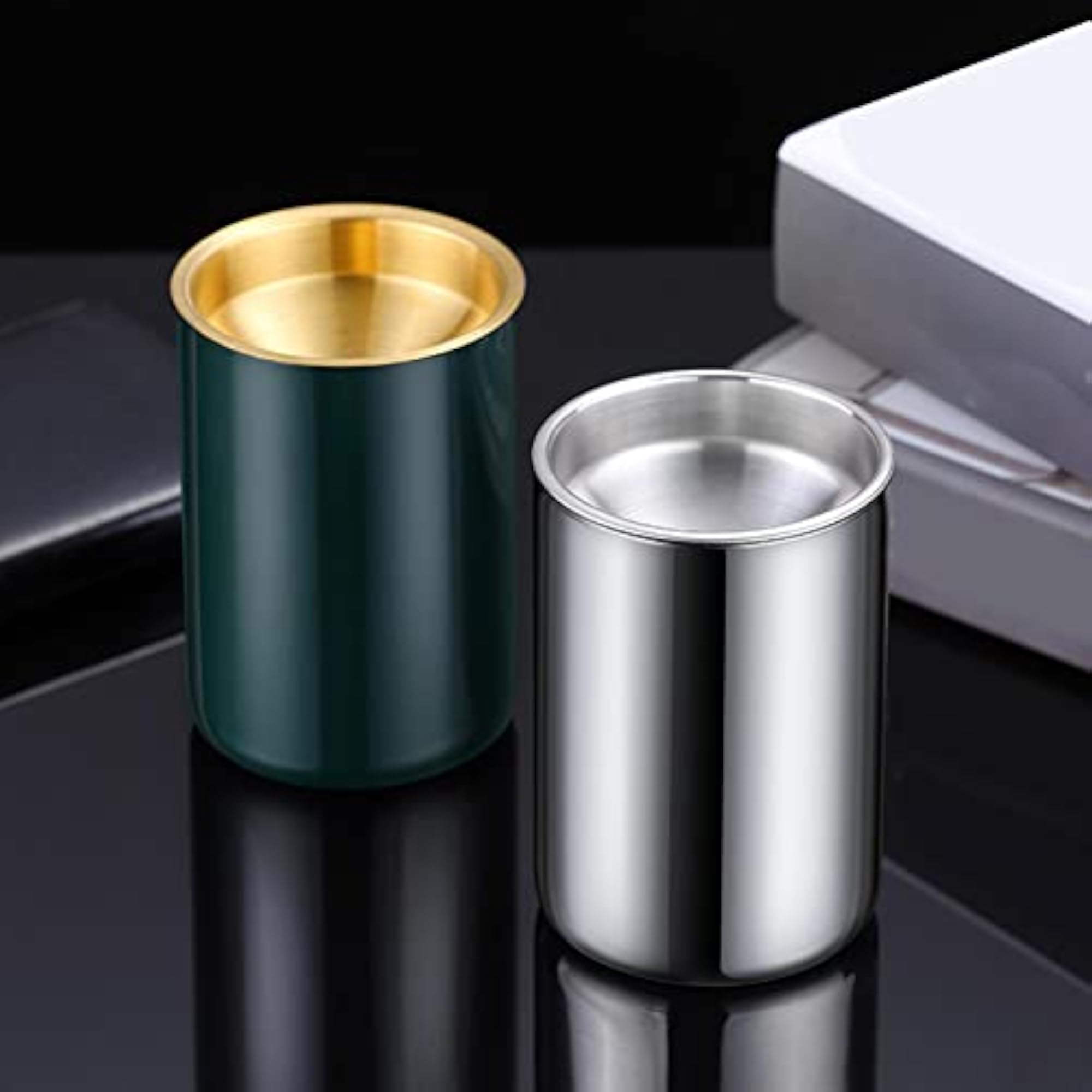 Stylish Stainless Steel Car Ashtray, Windproof and Smokeless