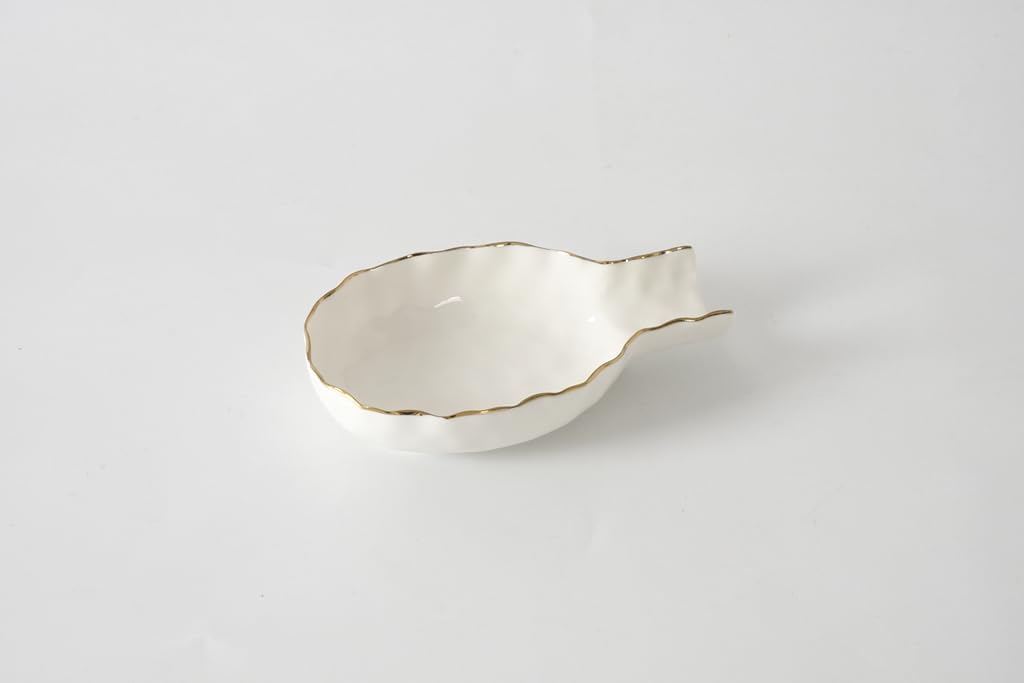Pampa Bay Golden Salerno Titanium-Plated Porcelain Spoon Rest (White and Gold)