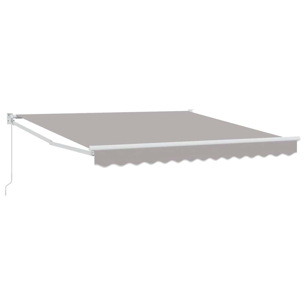 Store banne rétractable gris clair pour ombrager vos repas sur la terrasse