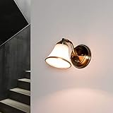 mit praktischem Kippschalter direkt an der Leuchte: perfekt über dem Spiegel