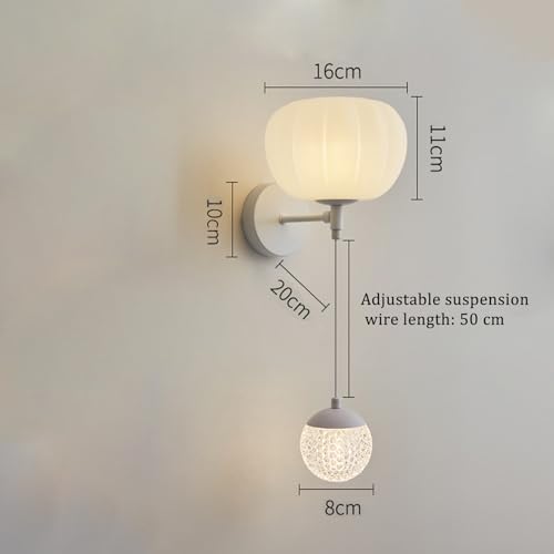 Luz de lectura para dormitorio que soluciona la falta de espacio 2
