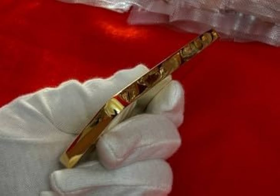 ゴールドバー1kgモデルレプリカ　金の延べ棒　金塊インゴッド ゴールドバー1kgモデルレプリカ 金の延べ棒 金塊インゴッド - メルカリ