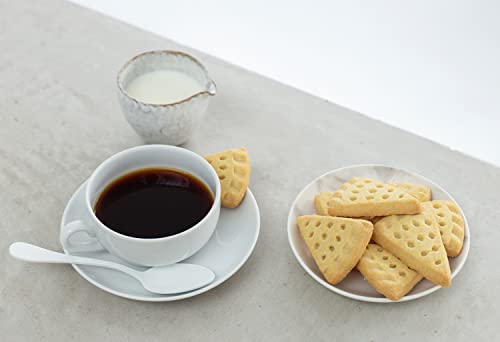 Image of Walkers Butter Shortbread Biscuits Triangles | Classic Scottish Shortbread Cookies | Eggless, No Added Preservatives, No Artificial Colors or Flavours, 5.3 oz / 150g