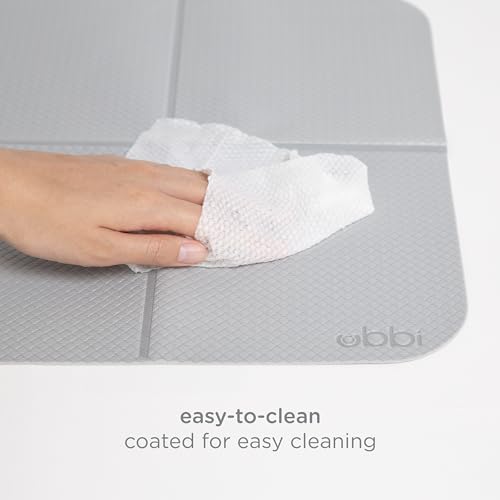 Ubbi Portable Changing Mat with Gray and White Storage Bag, Gray