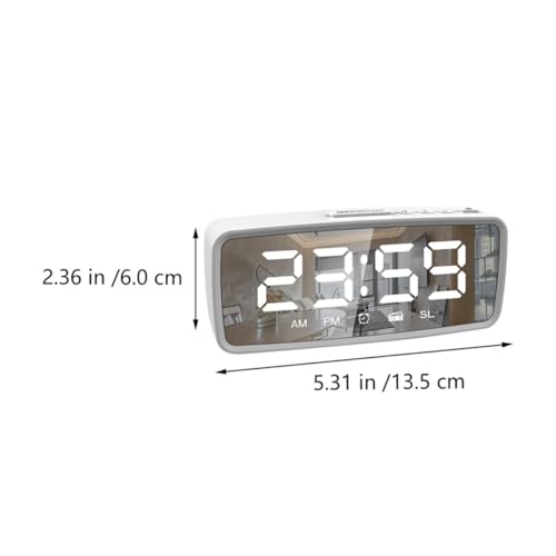 Reloj digital LED efecto espejo con diseño elegante y base estable para mesa de hogar 3
