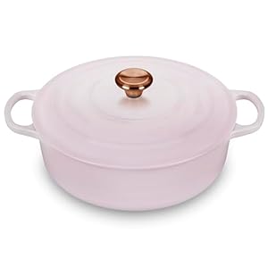Le Creuset Signature 6.75-quart Round Wide Oven with Copper Knob – Enameled Cast Iron (Shallot)