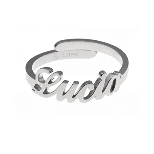 ANELLO PERSONALIZZATO: Una tendenza che da alcuni anni non perde di originalità, è quella di indossare un gioiello personalizzato. In definitiva, oggetti duttili e malleabili quali solo i gioielli sanno essere conferiscono, oltre che bellezza ed eleganza, un’opportunità in più: esprimere a chiare lettere un credo, un’identità, un’appartenenza che diranno subito a chi incontreremo qualcosa di più su di noi.