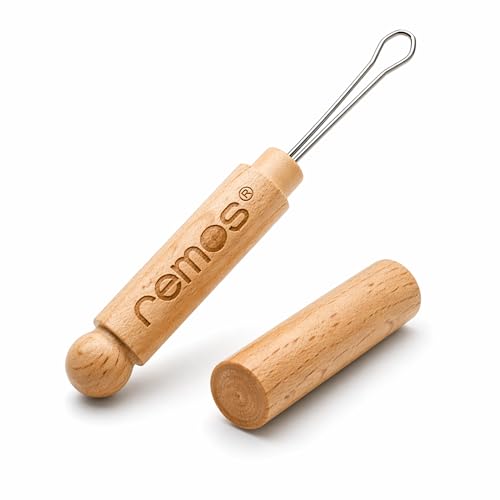 REMOS Cure-oreille avec manche en bois, capuchon en bois et boucle en acier inoxydable pour éliminer le cérumen de manière hygiénique – Longueur 7,5 cm