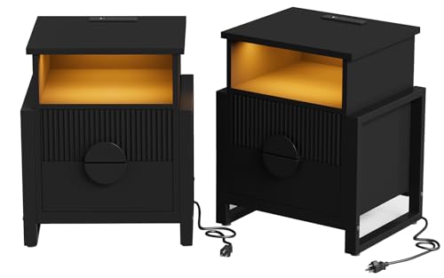 LGHM Fluted Nightstand Charger