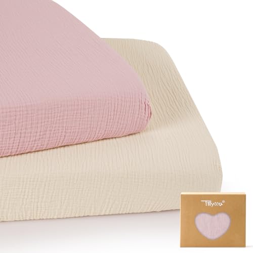 TILLYOU モスリンミニベビーベッドシーツ 2パック、パックアンドプレイマットレスシーツ パックNプレイ用 38 x 26シーツ 幼児用、ピンク、アプリコットの商品画像（Amazon）
