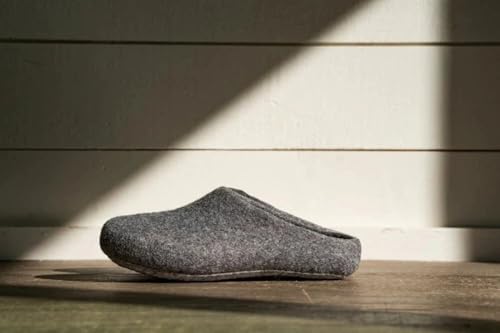 Classics - Handmade Wool Slippers4