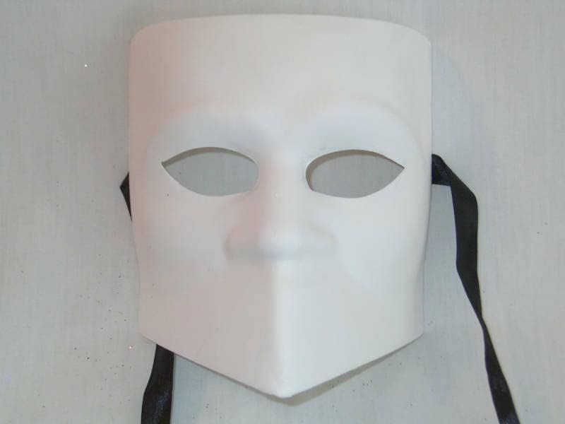 Blank White Bauta Mask to Decorate