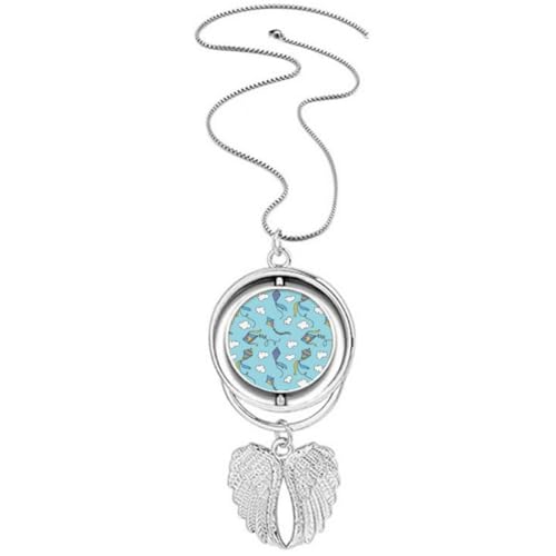 Collier cerf-volant peint main avec ailes d'ange, un bijou d'exception artisanal