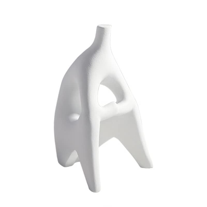 Figurine abstraite blanche assise pour créer un salon zen et élégant