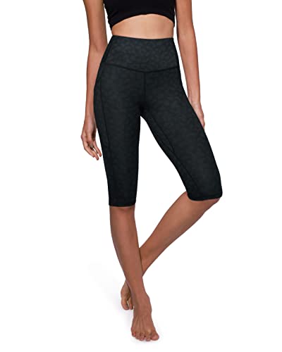 ODODOS Women's Knee Length High Waisted Yoga Capris with Pockets, Pattern Workout Athletic Running Capri Leggings, Charcoal Leopard, Large