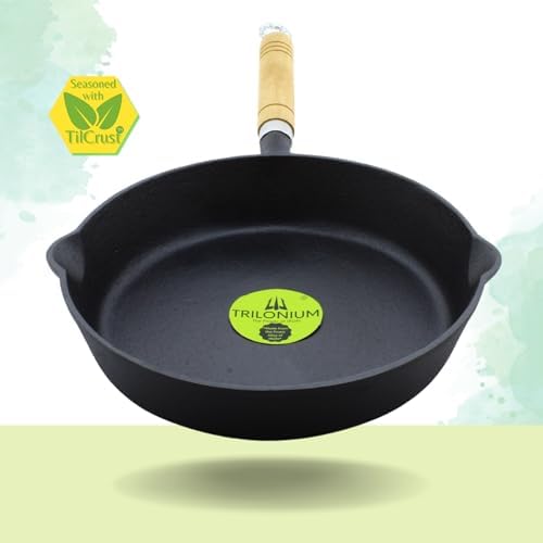 TRILONIUM Cast Iron Wooden Handle Skillet 26 cms | Pre-Seasoned with TilCrust™ | Weighs 2.4 Kgs | Induction Compatible