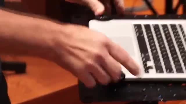 Triad-Orbit IO-DESK ラップトップPCサポートシステム Amazon | TRIAD-ORBIT （トライアッドオービット）IO-DESK 【 ノートPC