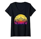 Photo Gallery donna escursionismo natura campeggio montagne retro trekking maglietta con collo a v Photo Gallery donna escursionismo natura campeggio montagne retro trekking maglietta con collo a v