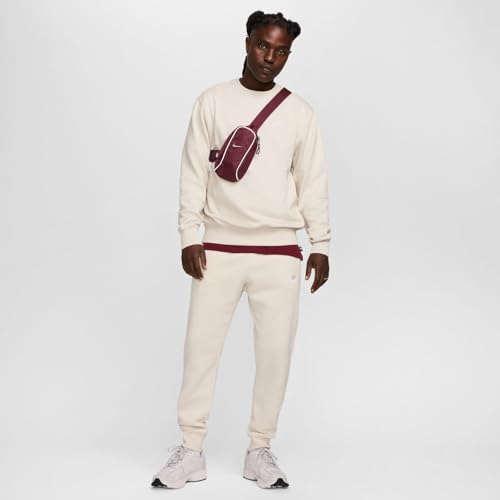 Image of Nike Men's Mid Rise Straight Fit Mesh Sweatpants