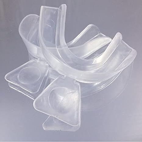 Image of Venus White pro CP 35% (Pack of 4) + Pack of 3 TM Global Boil and Bite Trays.