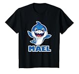Il montre un joli motif de requin et un prénom personnalisé pour le garçon.