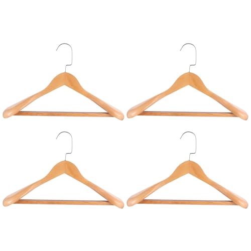 Cintres en bois massif pour dressing organisé et élégant