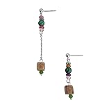 En raison des caractéristiques naturelles des pierres précieuses, chaque pierre précieuse est différente et peut présenter des imperfections telles que des inclusions, des défauts et des variations de couleur.