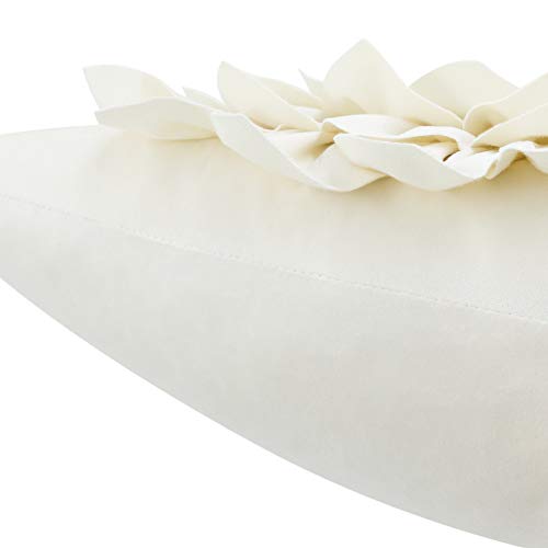 Oiseauvoler 3D Flower Decorative Throw Pillow Covers Floral Pillow Shams Soft Velvet Pillowcases Home Sofa Car Bed Room Decor 18 X 18 Inches Cream White #TOP5