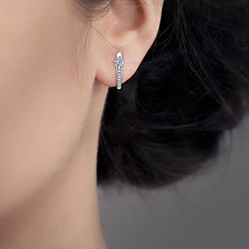 Orecchini a bottone con diamanti a cerchio in argento sterling con strass for donna Orecchini for San Valentino Collana leopardata