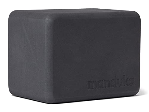 Mini bloc de voyage Manduka pour pratiquer le yoga partout en vacances