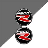 Les coussinets protègent efficacement tous les points de contact du réservoir contre les frottements et l'abrasion. Ils améliorent également l'adhérence au niveau des genoux et offrent un contact nettement meilleur avec la moto pendant la conduite grâce à une meilleure adhérence. L'expérience et le plaisir de conduite s'en trouvent considérablement améliorés.
