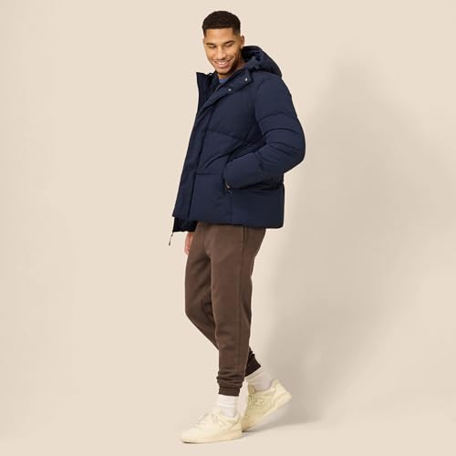 Image of Amazon Essentials Men's Relaxed Fit Fleece Joggers Sweatpants with Drawstring Waist, Tapered Leg, Ribbed Cuffs, Brushed Interior