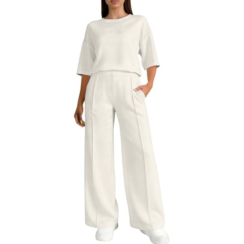 Ensemble t-shirt et pantalon pour vos moments de détente à la maison