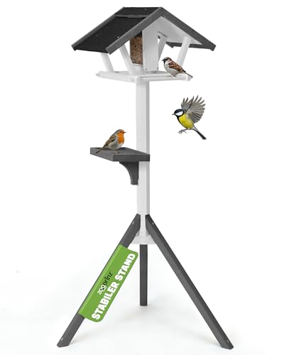 zooprinz Vogelhaus mit Ständer aus Holz – Vogelfutterstation mit herausnehmbarem Silo -Wetterfestem Dach & Ablage – großer Vogelfutterspender/Futterhäuschen für Vögel & Wildvögel – Für Garten (Weiß) zooprinz Vogelhaus mit Ständer aus Holz – Vogelfutterstation mit herausnehmbarem Silo -Wetterfestem Dach & Ablage – großer Vogelfutterspender/Futterhäuschen für Vögel & Wildvögel – Für Garten (Weiß)