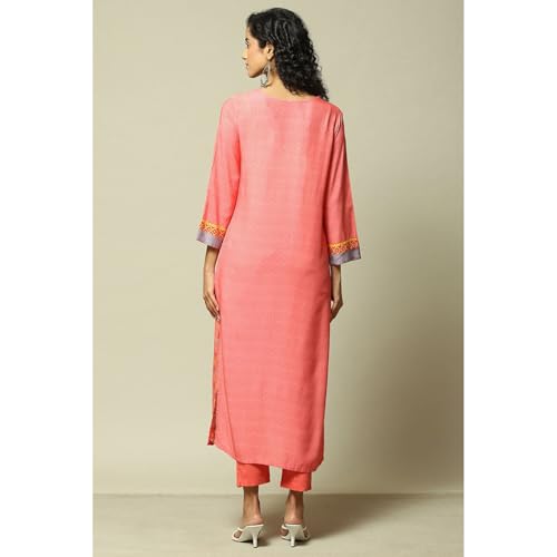 Image of Rangriti Women's Rayon Printed Regular Kurtas